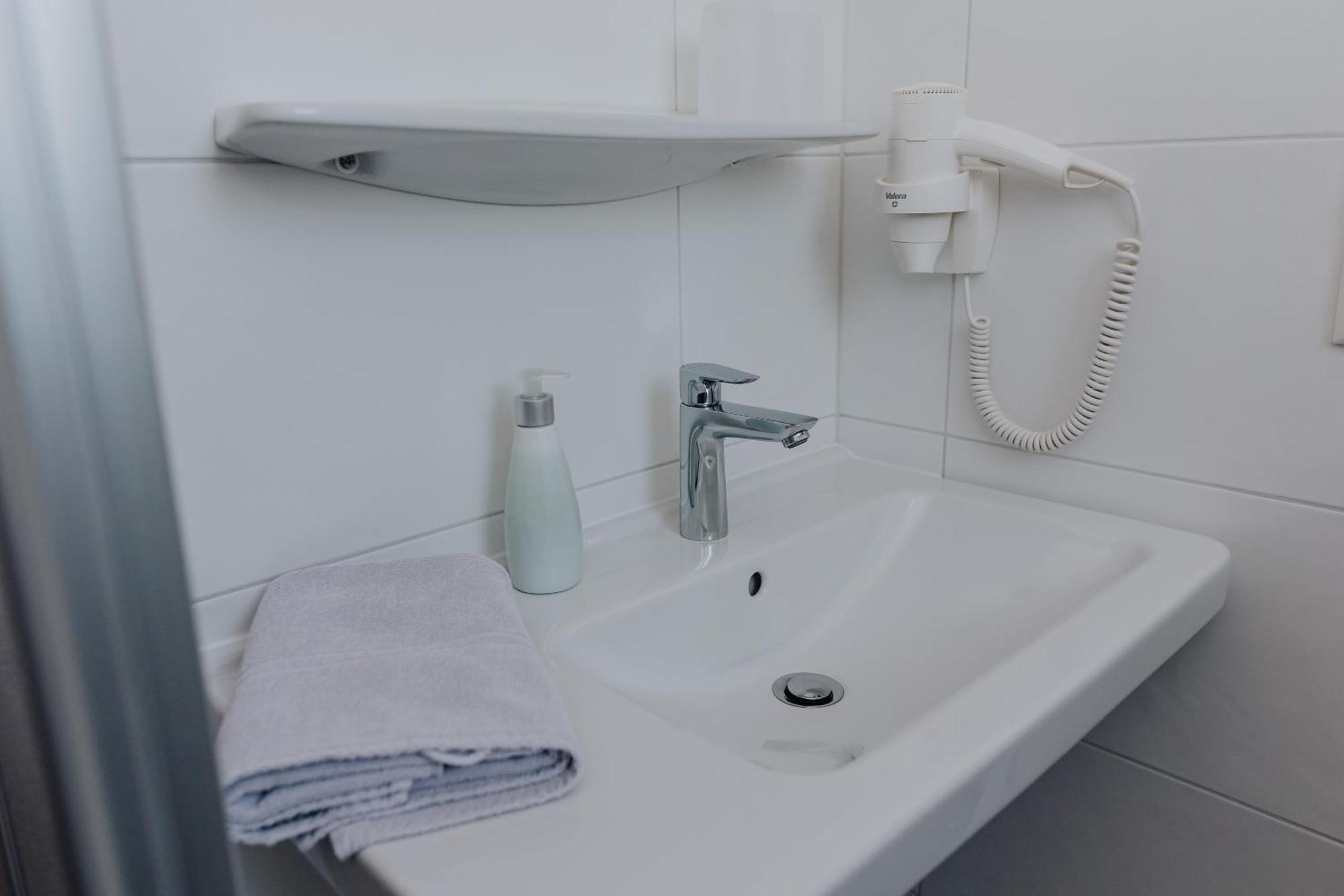 Pension Kinzl Mit E-Ladestation Offenhausen Экстерьер фото